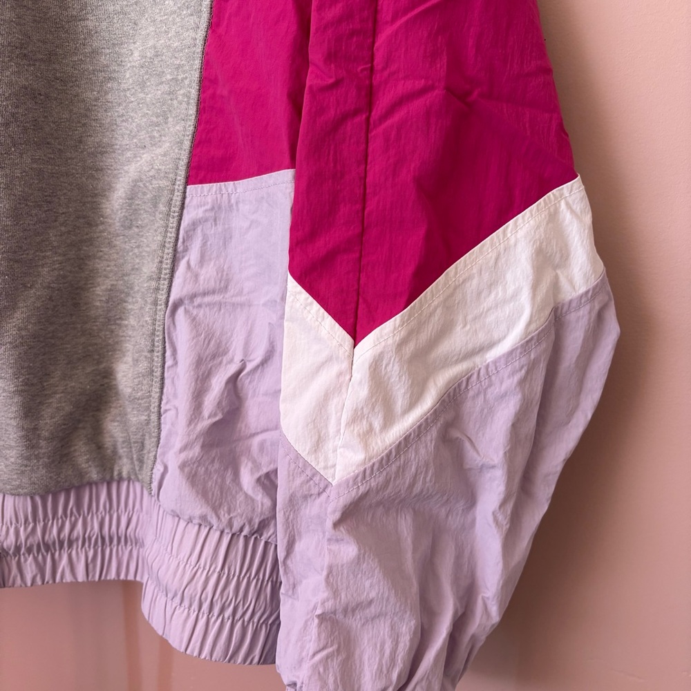 💙Peloton Sweatshirt/Windbreaker - Picture 3 of 9